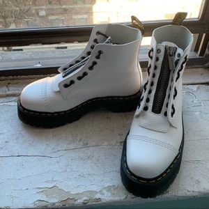 Dr Martens Sinclair Platform Leather Women Boot 10